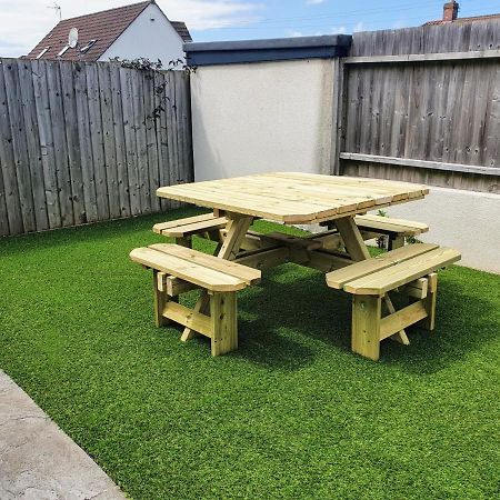 2 Bedroom Apartments In Filton By Cliftonvalley Apartments ブリストル エクステリア 写真