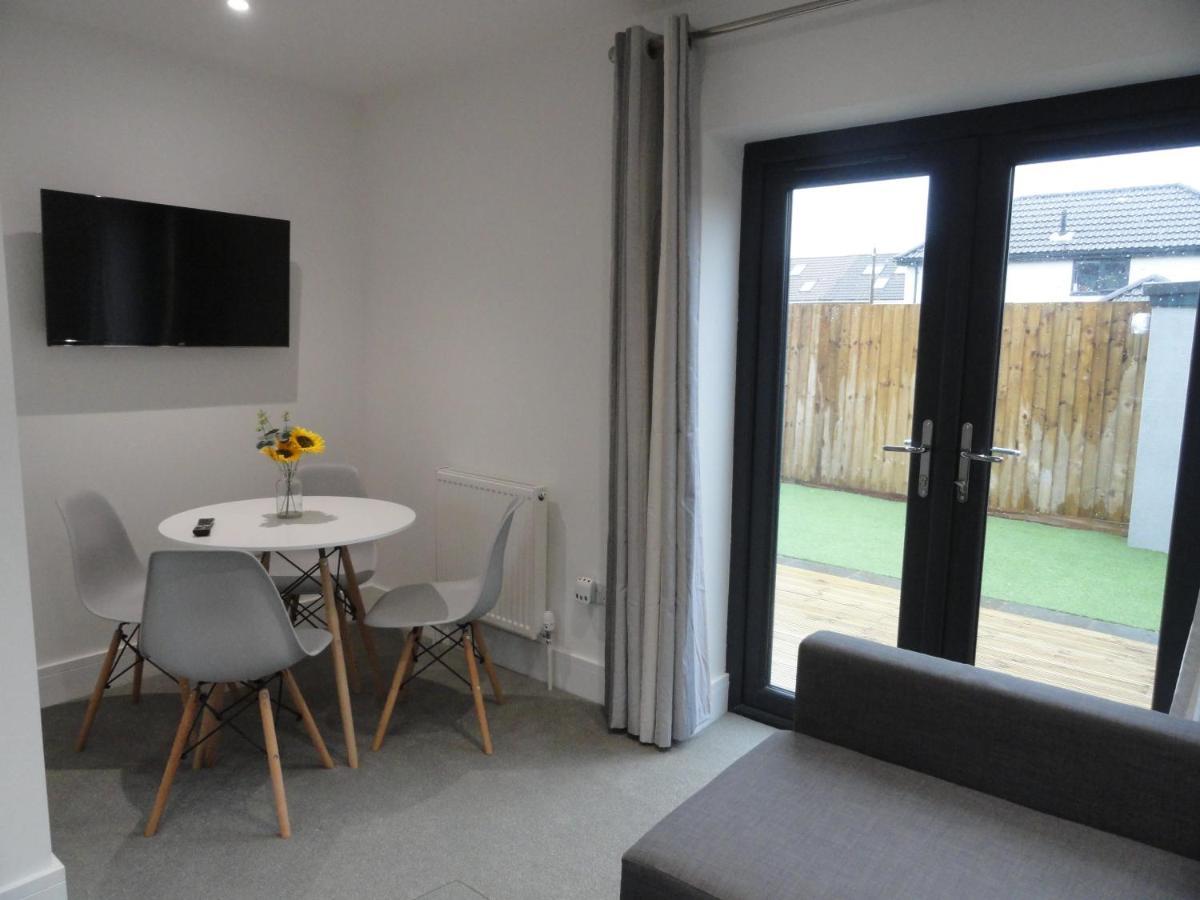 2 Bedroom Apartments In Filton By Cliftonvalley Apartments ブリストル エクステリア 写真