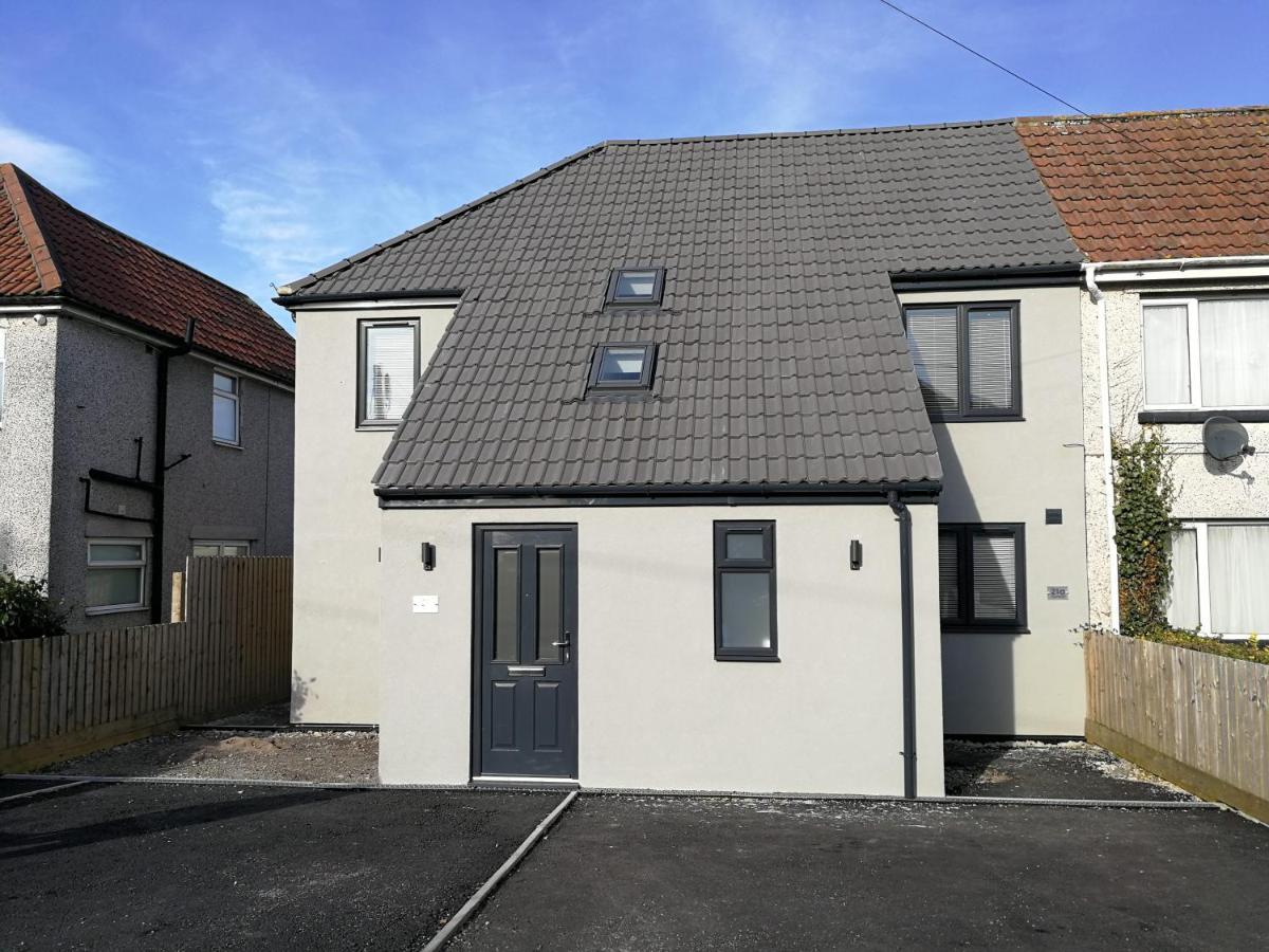 2 Bedroom Apartments In Filton By Cliftonvalley Apartments ブリストル エクステリア 写真