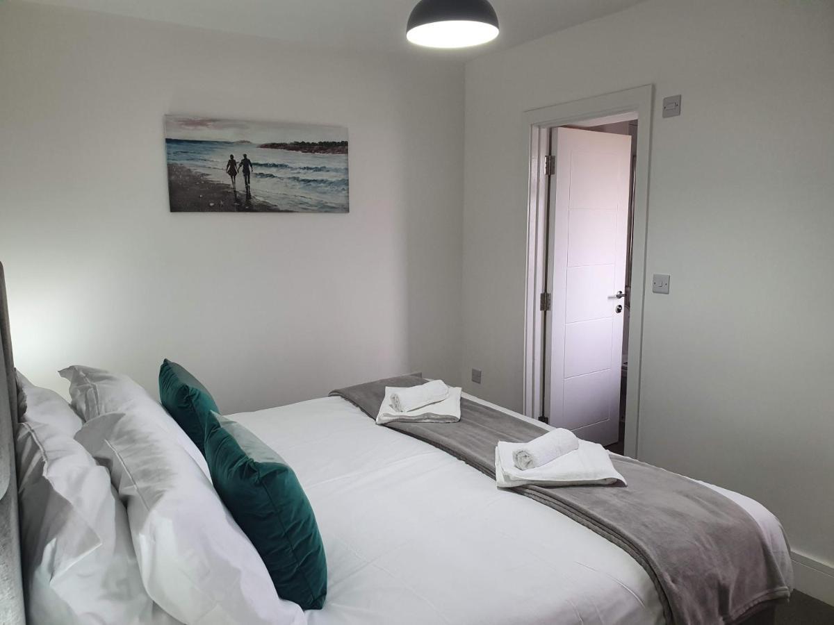 2 Bedroom Apartments In Filton By Cliftonvalley Apartments ブリストル エクステリア 写真