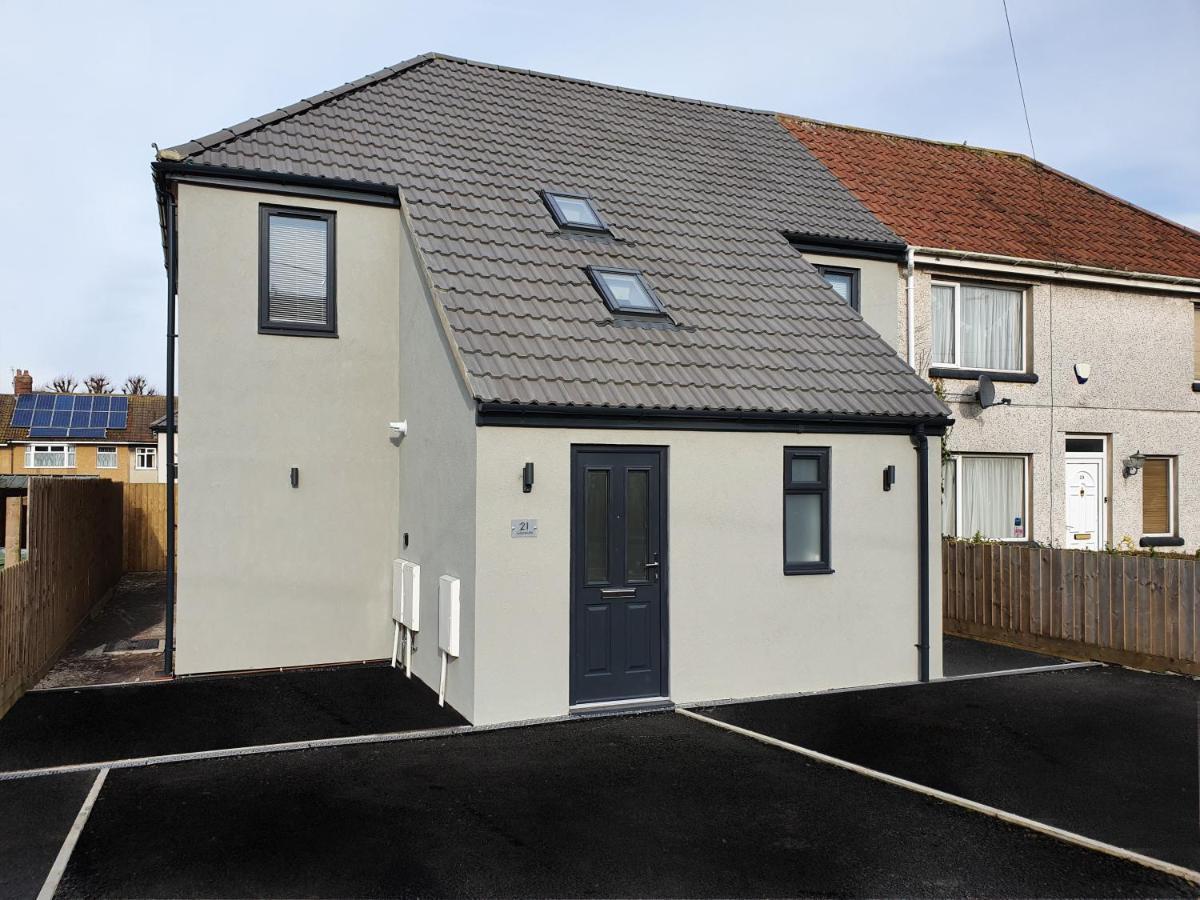 2 Bedroom Apartments In Filton By Cliftonvalley Apartments ブリストル エクステリア 写真