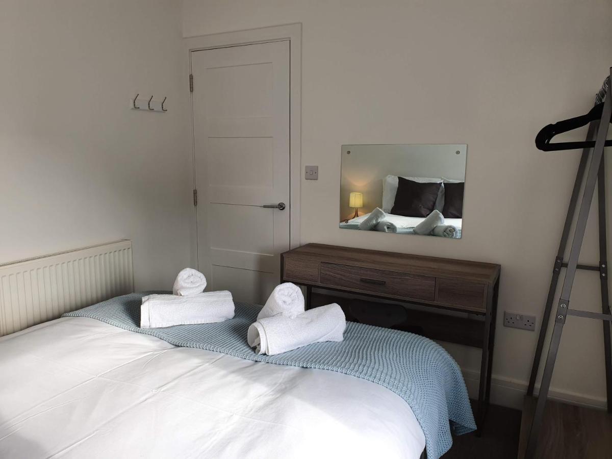 2 Bedroom Apartments In Filton By Cliftonvalley Apartments ブリストル エクステリア 写真