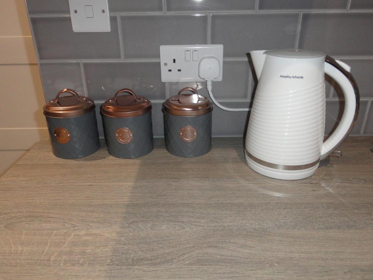 2 Bedroom Apartments In Filton By Cliftonvalley Apartments ブリストル エクステリア 写真